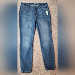 NWT Amazon Skinny jeans size 10 short